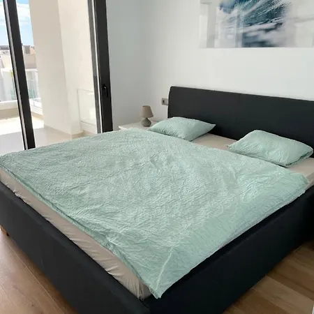 Modern 2 Beds In Апартаменты