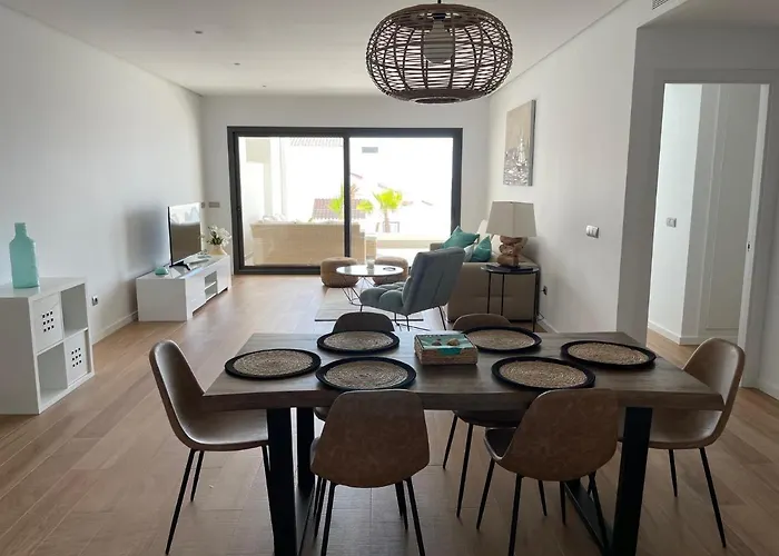 Modern 2 Beds In *